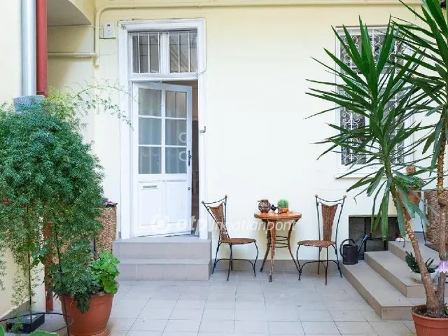 Eladó lakás Budapest VI. kerület, Nagykörúton belüli terület 47 nm