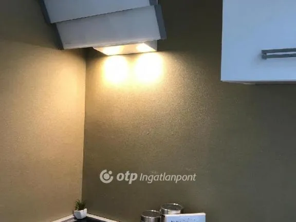 Eladó lakás Budapest VI. kerület 30 nm