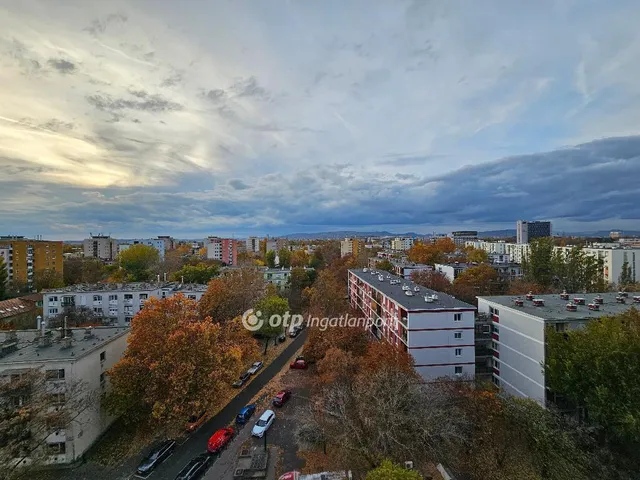 Eladó lakás Budapest IX. kerület, József Attila lakótelep 34 nm