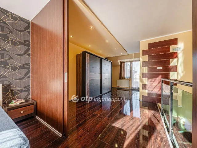 Eladó lakás Budapest III. kerület 74 nm