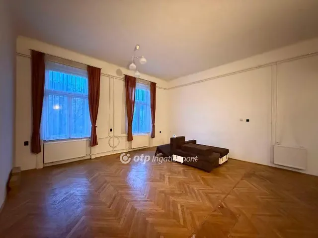 Eladó lakás Budapest VIII. kerület 95 nm