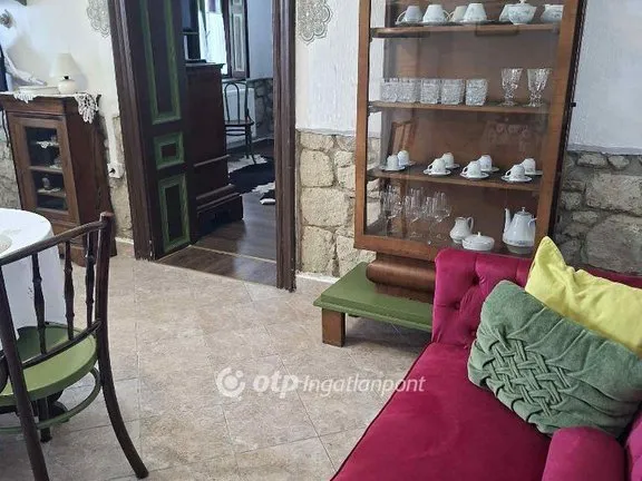 Eladó ház Szomolya 164 nm