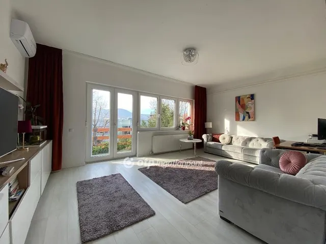 Eladó lakás Budapest II. kerület 77 nm