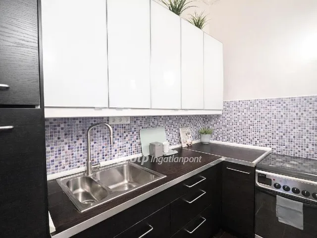 Eladó lakás Budapest VIII. kerület 108 nm