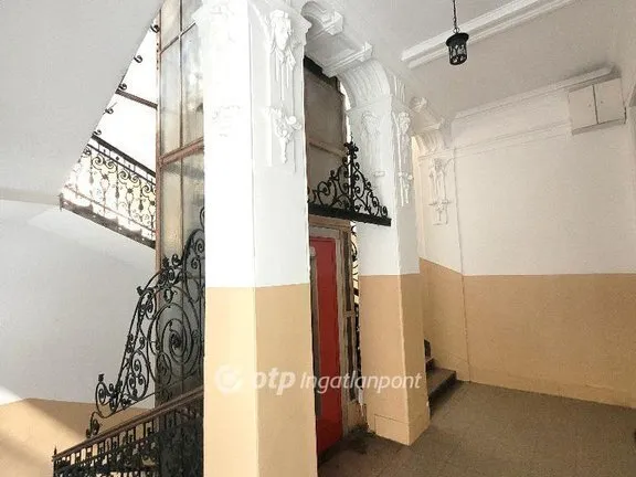 Eladó lakás Budapest V. kerület 111 nm