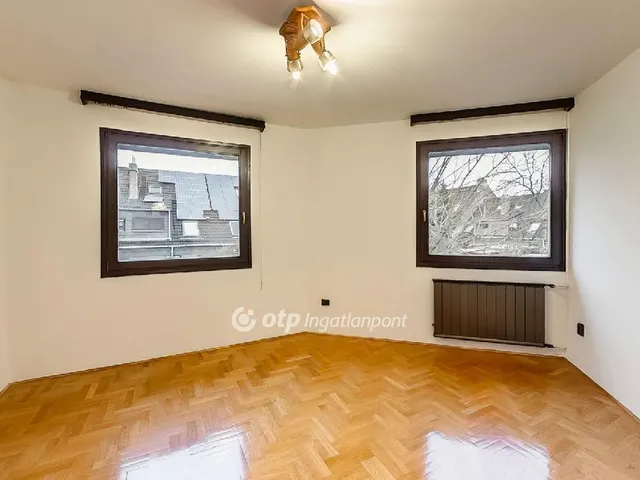 Eladó lakás Budapest XI. kerület, Albertfalva 109 nm