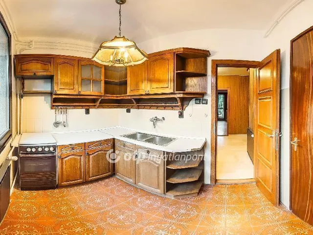 Eladó lakás Budapest XI. kerület, Albertfalva 109 nm