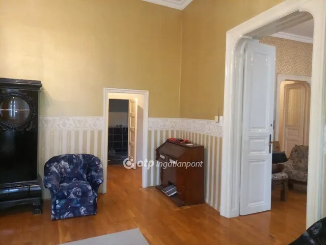 Eladó lakás Budapest VI. kerület 94 nm