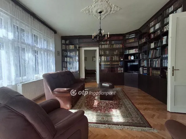 Eladó ház Budapest II. kerület 188 nm