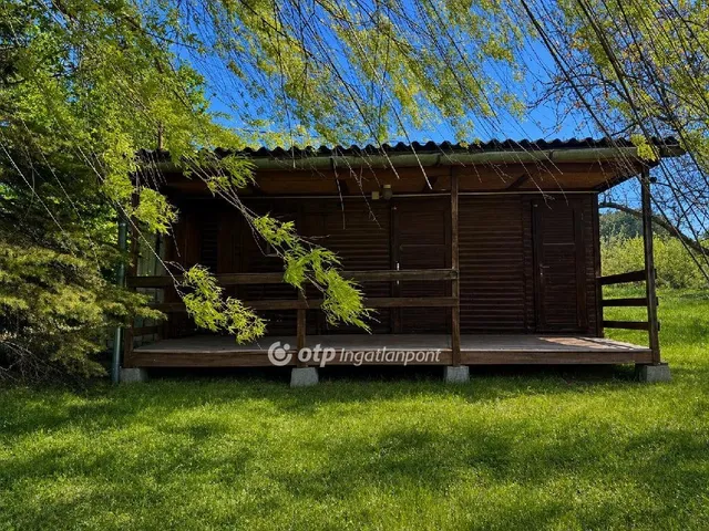 Eladó telek Páty 1390 nm