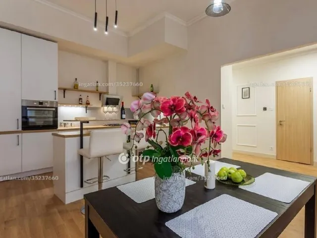 Eladó lakás Budapest VI. kerület 113 nm