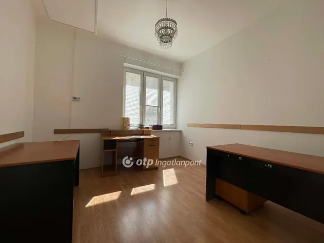Eladó lakás Budapest VIII. kerület 87 nm