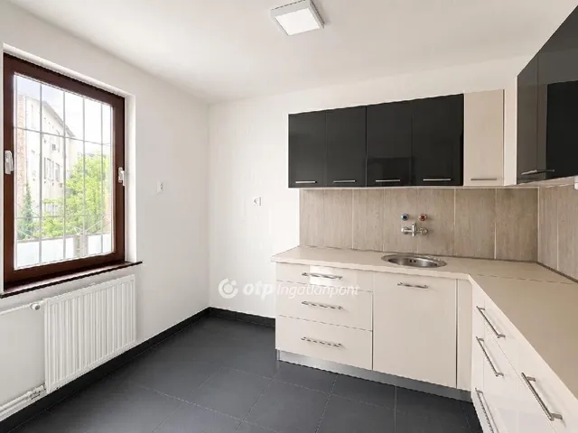 Eladó lakás Budapest VIII. kerület 70 nm