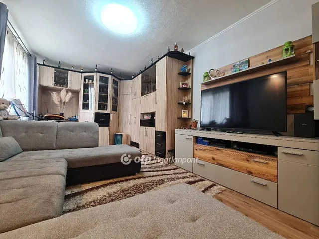 Eladó lakás Budapest III. kerület 57 nm