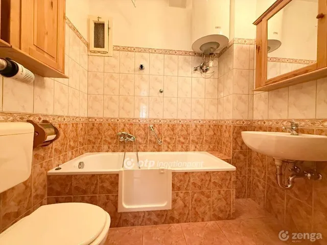 Eladó lakás Budapest II. kerület, Országút 40 nm