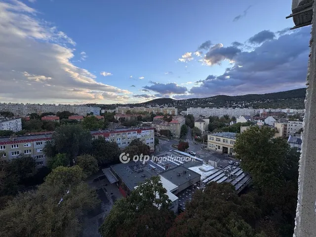 Eladó lakás Budapest III. kerület 33 nm