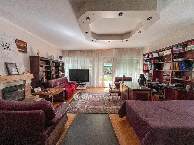 Eladó ház Budapest XVI. kerület, Árpádföld 179 nm