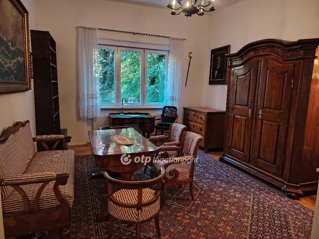 Eladó lakás Budapest I. kerület 75 nm