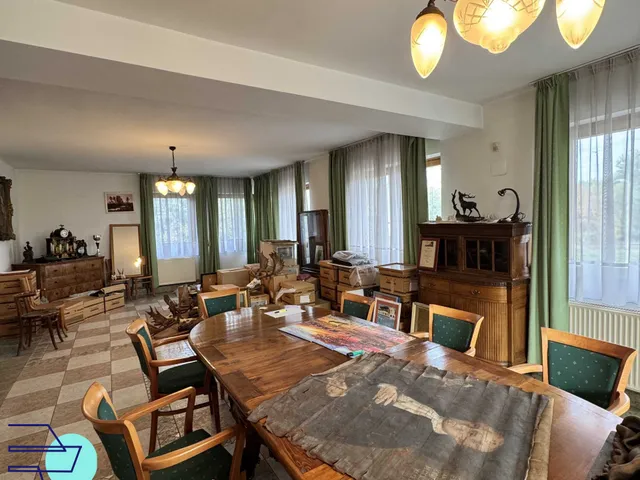 Eladó ház Budapest XVI. kerület 230 nm