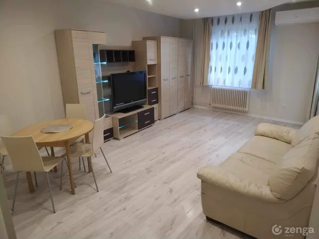 Kiadó lakás Pécs, Belváros 67 nm