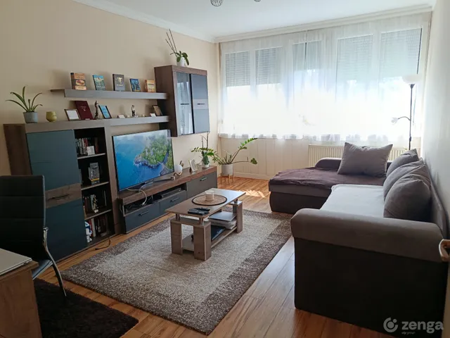 Eladó lakás Debrecen, Vargakert 61 nm