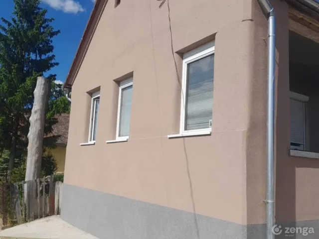 Eladó ház Szellő 90 nm