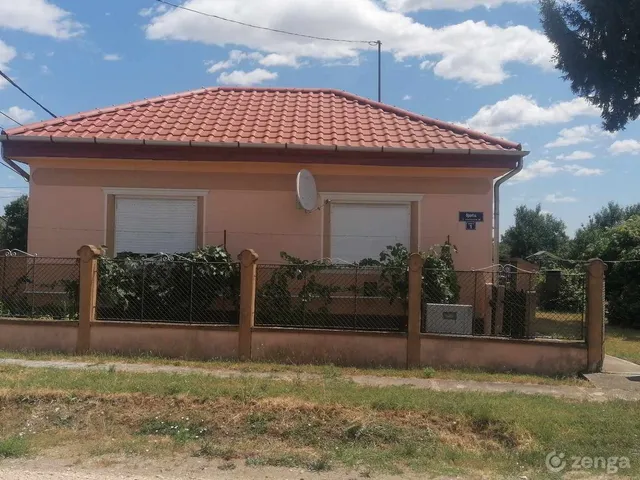 Eladó ház Sajólád 90 nm