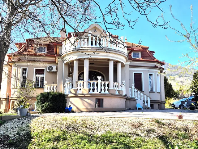 Eladó ház Badacsonytomaj, Badacsony 220 nm