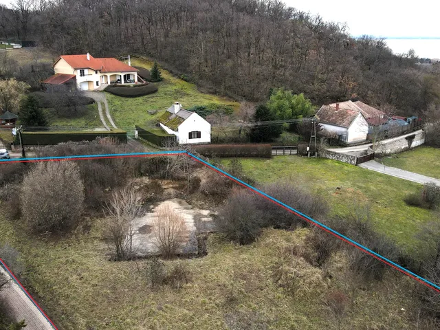 Eladó telek Badacsonytomaj, Kiserdő utca 16 2600 nm