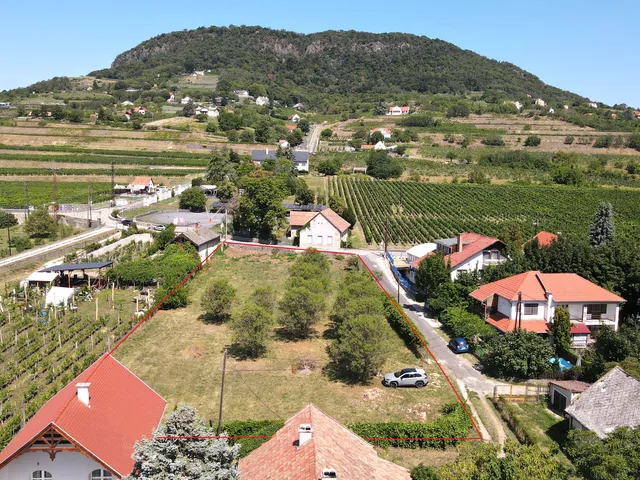 Eladó telek Badacsonytomaj, Badacsony, Római út 214 2646 nm