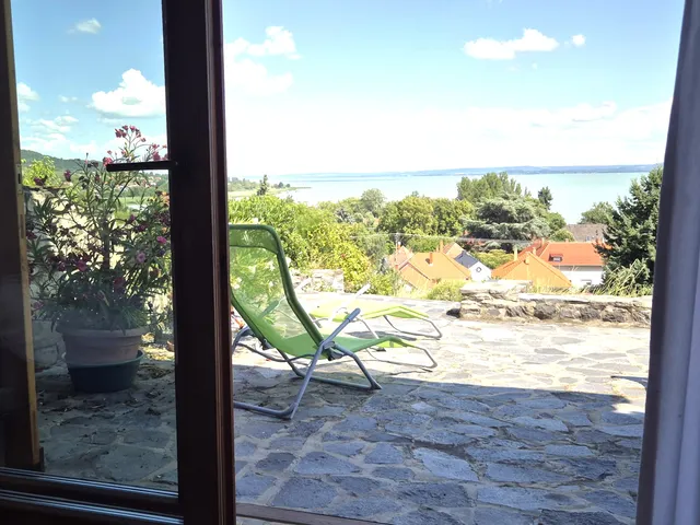 Eladó ház Badacsonytomaj, Erdős utca 6 160 nm