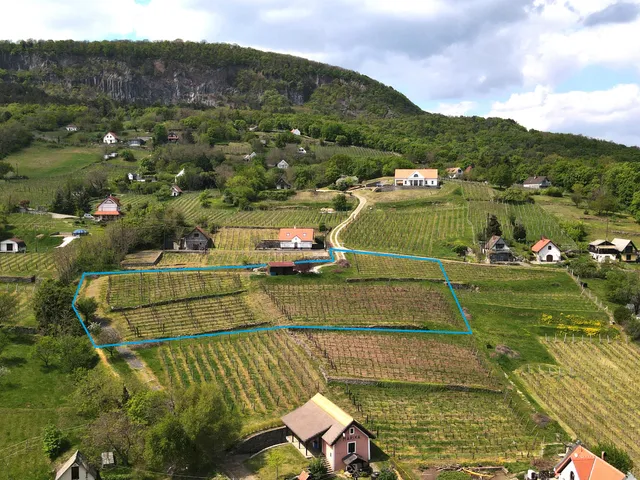 Eladó üdülő és hétvégi ház Badacsonytomaj, Szent Donát utca 22 30 nm