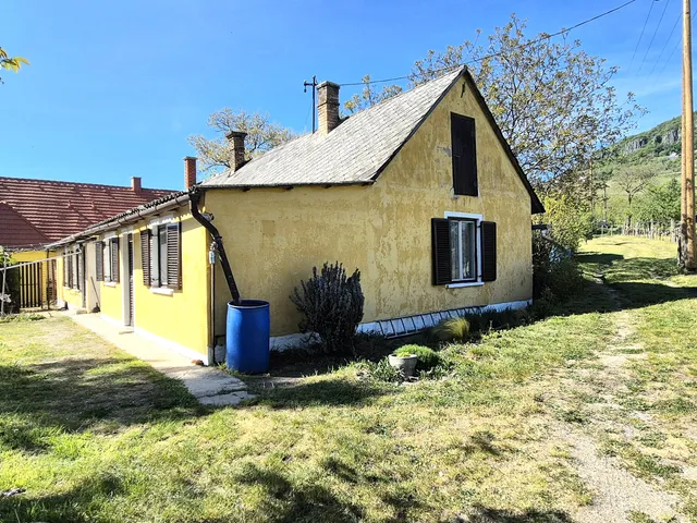 Eladó üdülő és hétvégi ház Badacsonytomaj, Badacsony, Római út 123 nm