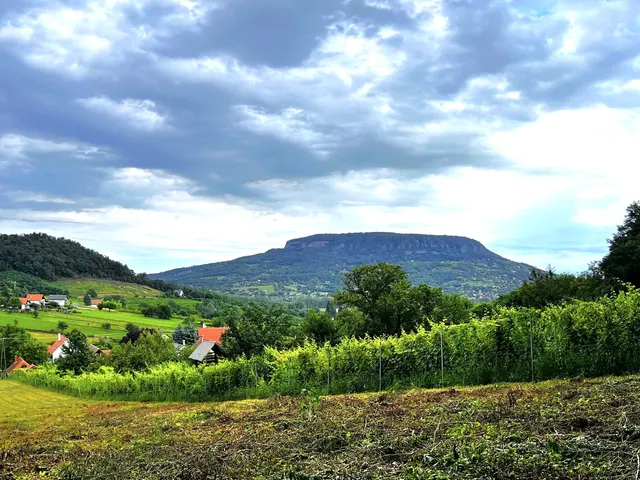 Eladó telek Szigliget, Külsőhegyi út 2925 nm