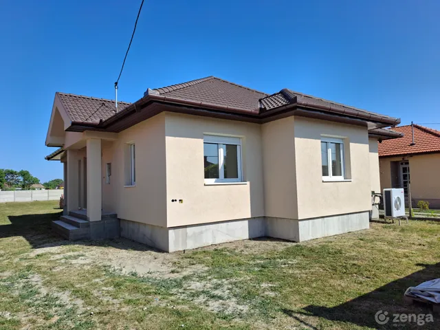 Eladó ház Nagykáta 103 nm