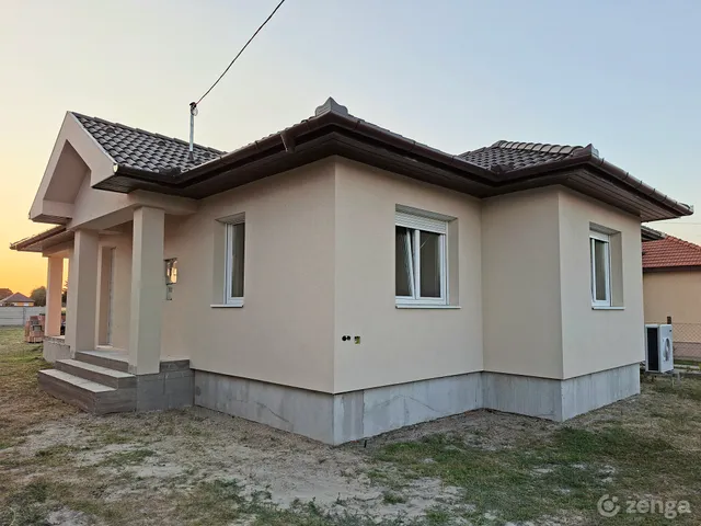Eladó ház Nagykáta 103 nm