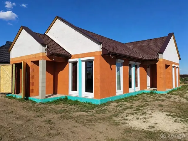 Eladó ház Jászberény, Bársony 128 nm