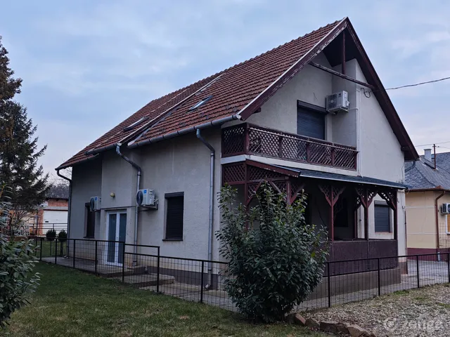 Eladó ház Ecser 142 nm
