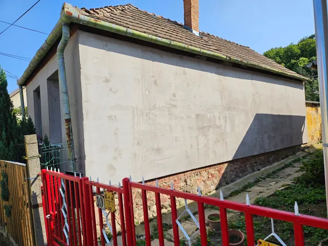 Eladó ház Komló, RÁKÓCZI UTCA 37 nm