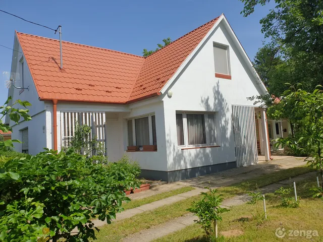 Eladó ház Balatonszárszó 140 nm