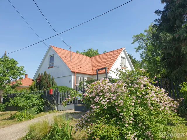 Eladó ház Balatonszárszó, Szóládi utca 140 nm