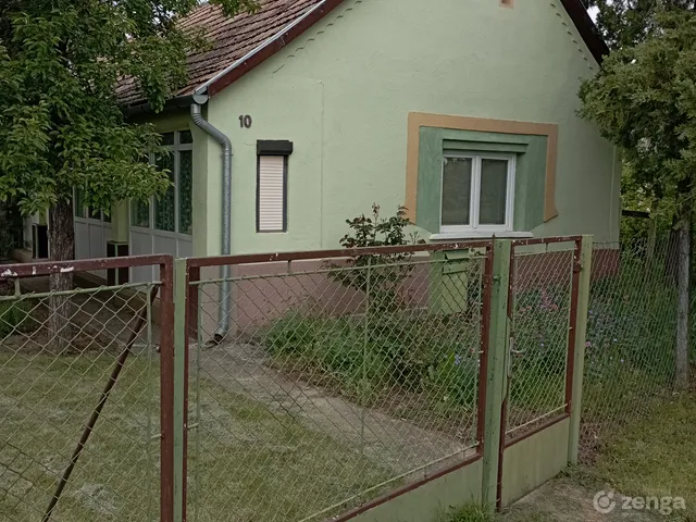 Eladó ház Dég 85 nm