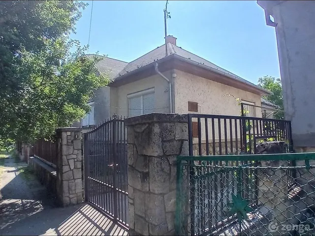 Eladó ház Páty 204 nm