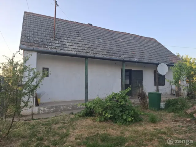 Eladó ház Kocsola 45 nm