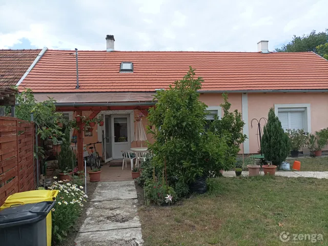 Eladó ház Tapolca, Déli városrész 82 nm