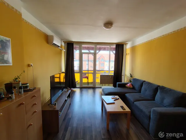 Eladó lakás Dombóvár 73 nm