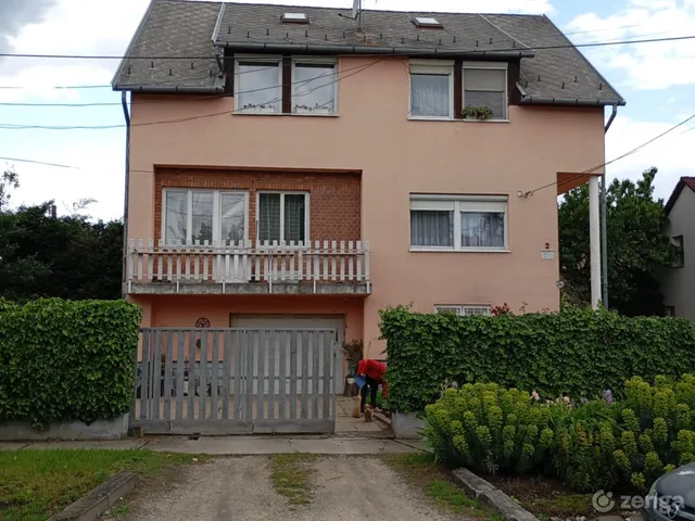 Eladó ház Pomáz 330 nm