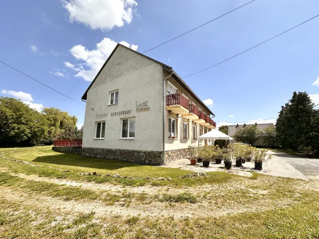 Eladó kereskedelmi és ipari ingatlan Bő 330 nm