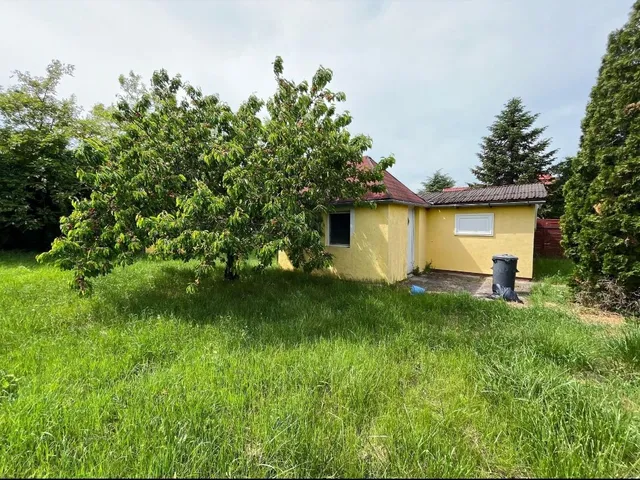 Eladó telek Sárvár 829 nm