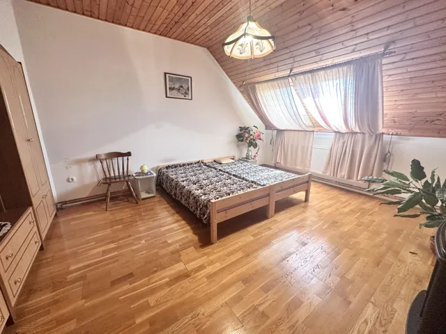 Eladó ház Sajtoskál, Rákóczi 122 nm
